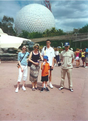 family-epcot-disney-orlando