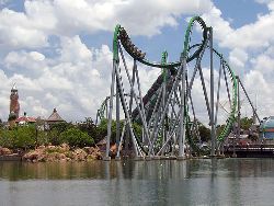 hulk-coaster-island-of-adventure-orlando-florida